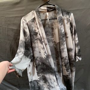 EUC Melissa McCarthy Seven7 black and white tie-dye kimono / flowy boho cardigan